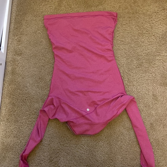 Lululemon define jacket, size 4, like New condition. - Picture 2 of 4